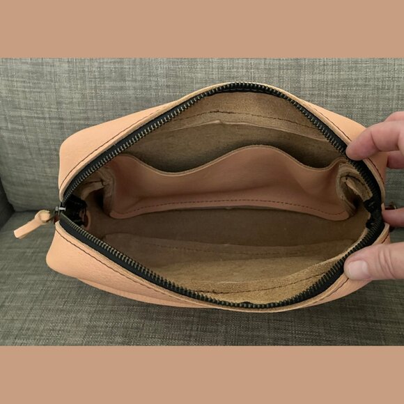 Go Forth Goods small SARAH in LE Peach Fuzz - EUC! - Picture 4 of 5